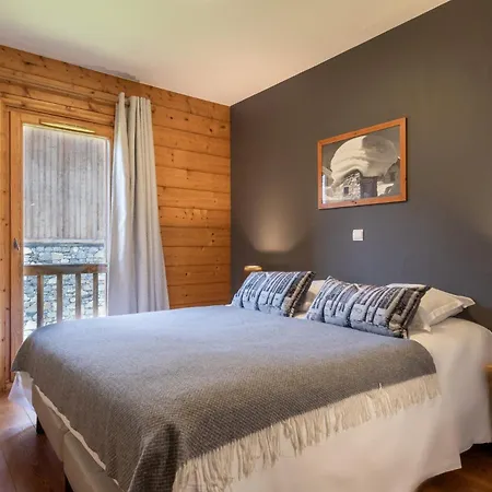 Ours 3* - 6 Pers - Piscine & Spa - Vue Montagnes Сasa de vacaciones La Plagne